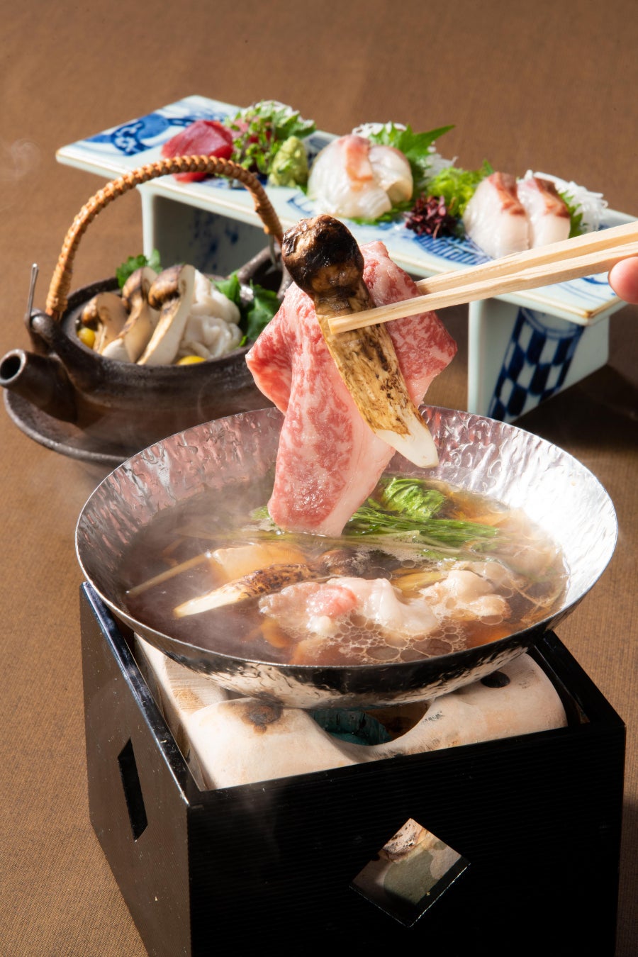 “果実の女王”シャインマスカット×芳醇ピオーネ　夏の夜に出会う、宝石のように繊細なぶどうスイーツの饗宴　ナイトスイーツブッフェ「Sweets Parade」～シャインマスカット＆ピオーネ～