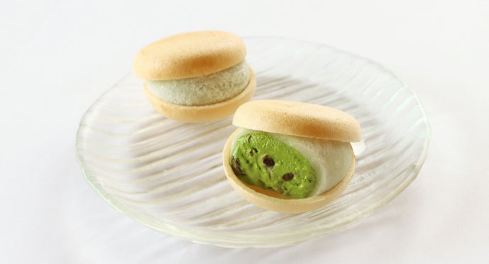 清流に泳ぐ金魚と鮎を錦玉で表現 あづみの胡蝶庵から夏の芸術菓子「あづみの錦玉」が7月19日(土)より数量限定で販売開始!