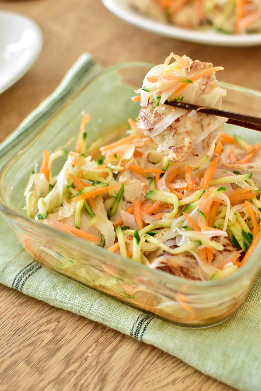 累計販売数1億7,000万個(※1)突破した「セブンプレミアムゴールド 金のハンバーグ」が大幅リニューアルし、7月29日（火）から順次発売！「専門店の味わい」が398円（税込429.84円）に！