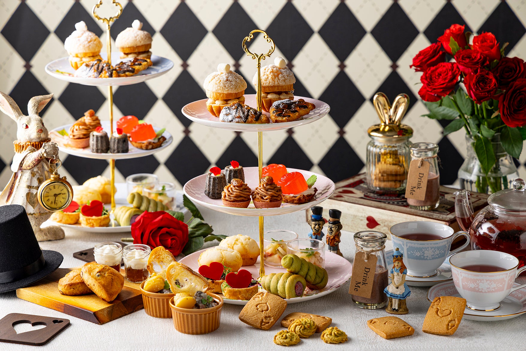 【ウェスティン都ホテル京都】翠玉に輝くシャインマスカットと深紫に染まる巨峰・ナガノパープル　秋季限定贅沢パフェ 販売