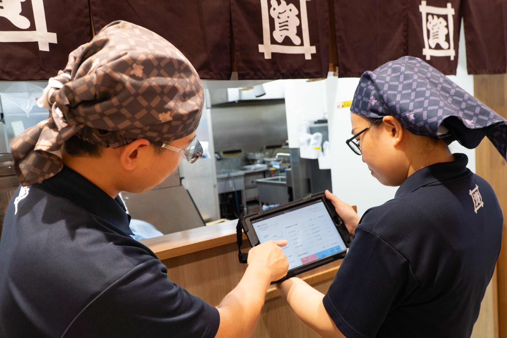 【丸源ラーメン】アプリクーポンが当たる！「どっさりパインミニパフェ」発売記念Xキャンペーンを開催