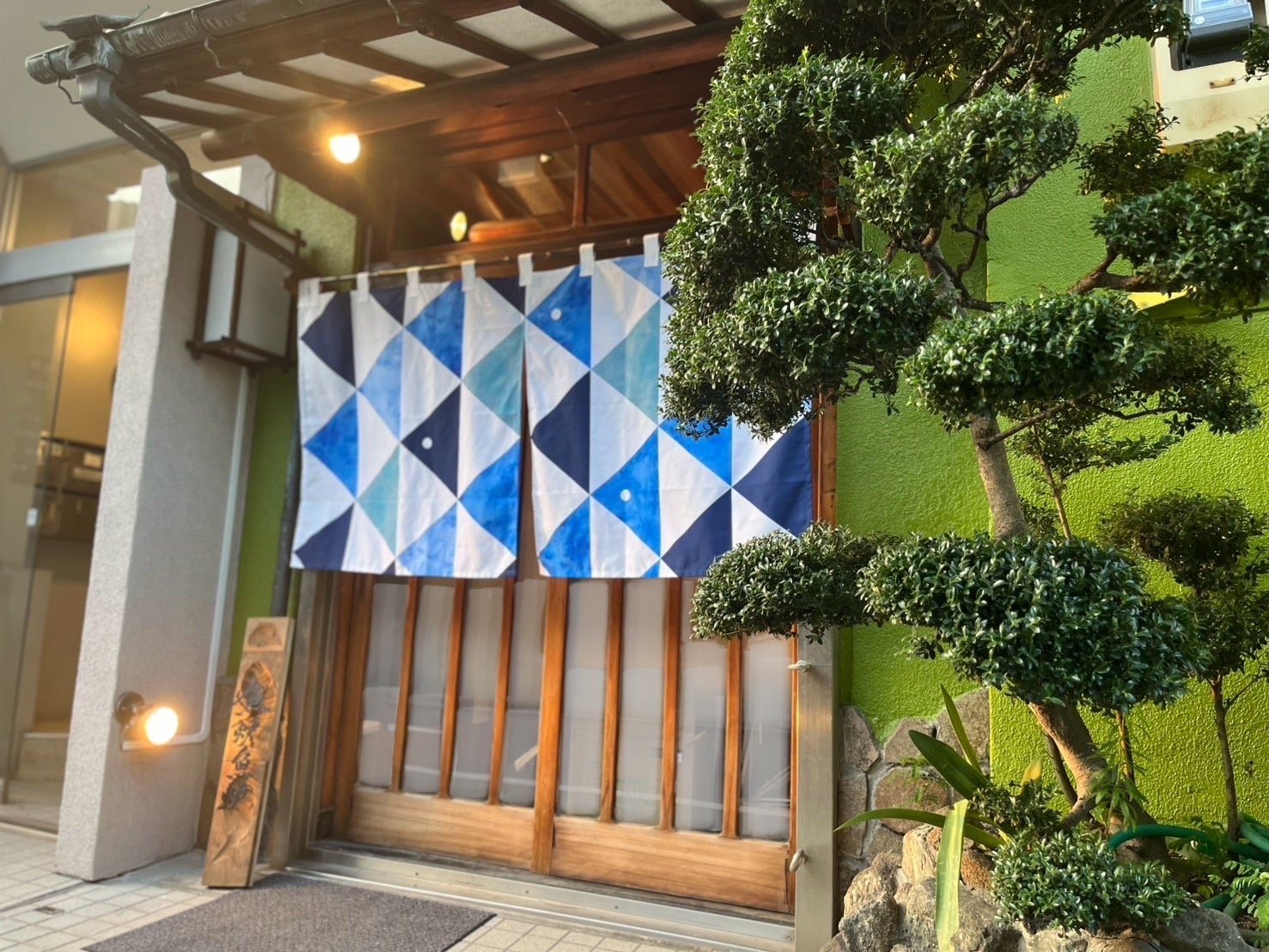 新”お茶づけブレンド“でごはんのおいしさアップ！「カップ入り お茶づけ海苔」「同　さけ茶づけ」リニューアル