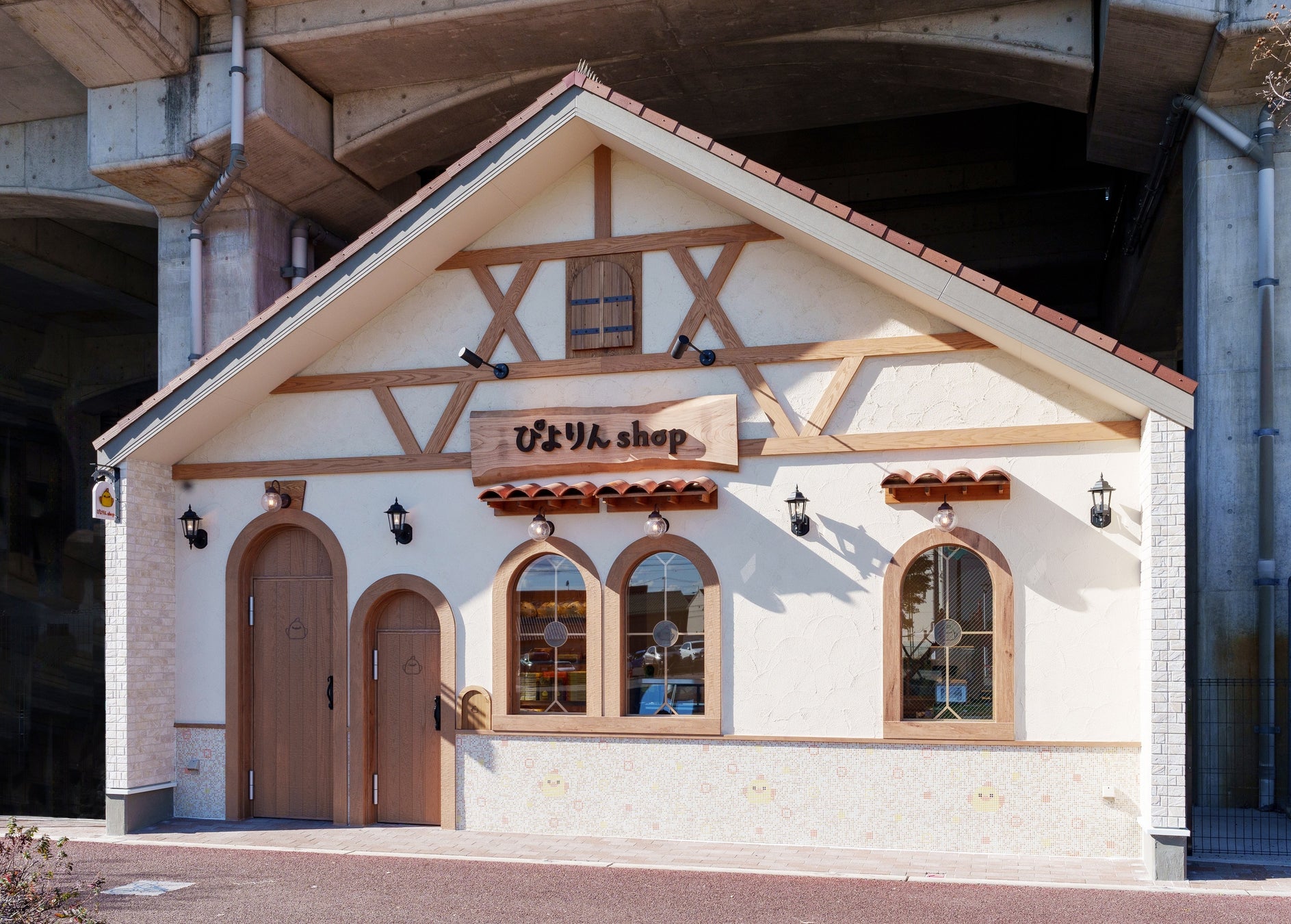 【松江エクセルホテル東急】島根県産シャインマスカットをふんだんに使ったアフタヌーンティーを期間限定で開催