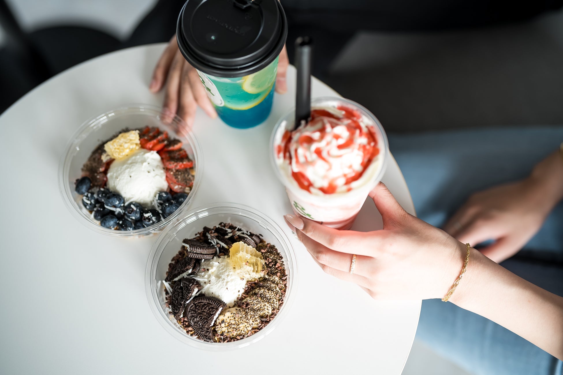 『映画クレヨンしんちゃん 超華麗！灼熱のカスカベダンサーズ』公開を記念したコラボカフェが原宿&久留米『洒落CAFE by Anique』にて期間限定で開催！