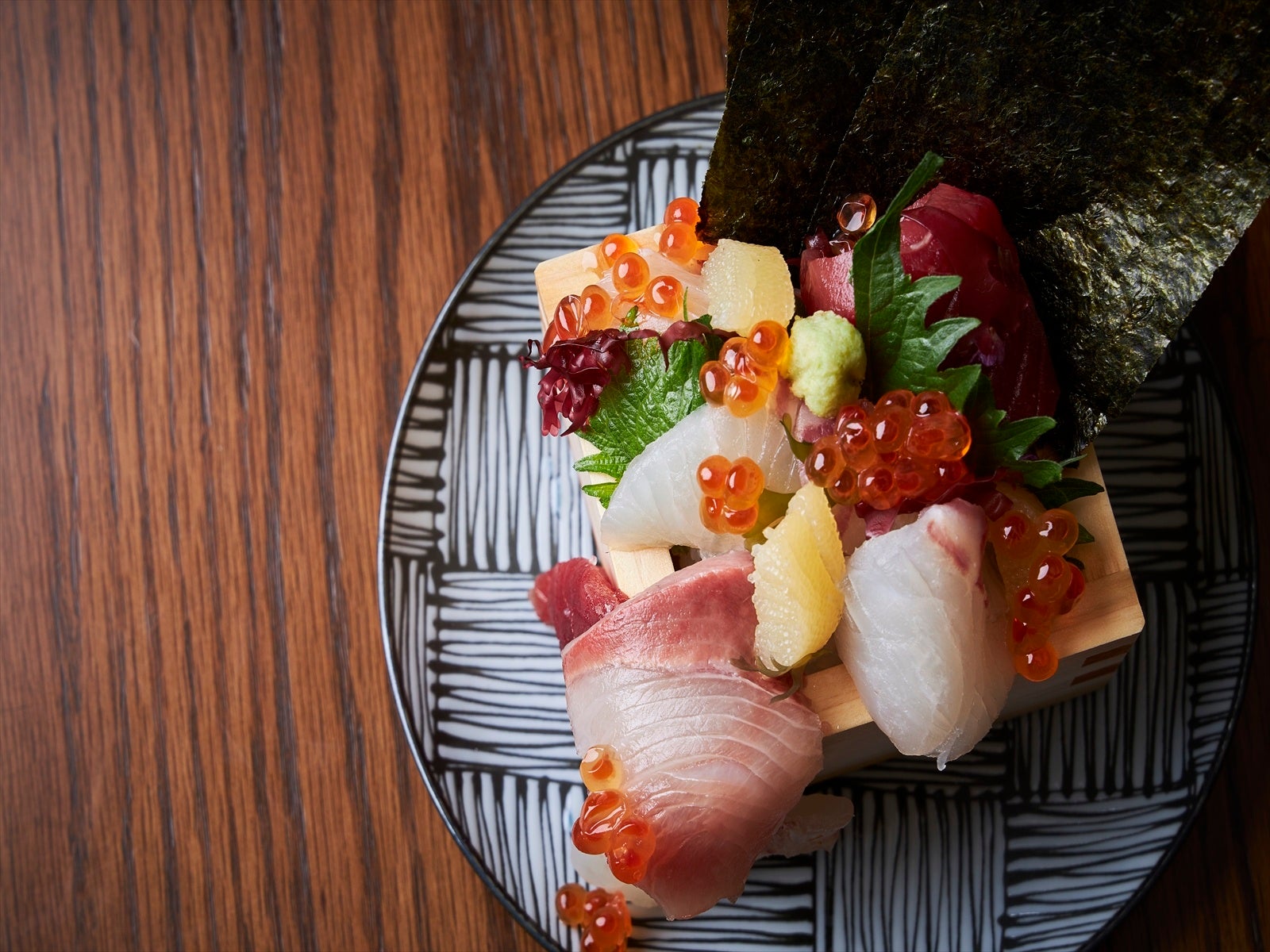 【梅乃宿酒造】大阪・十三「お茶のかき氷専門店 かき氷たから」でSNSで話題の「大人の果肉の沼」を使った「沼ごおり」が期間限定で登場！