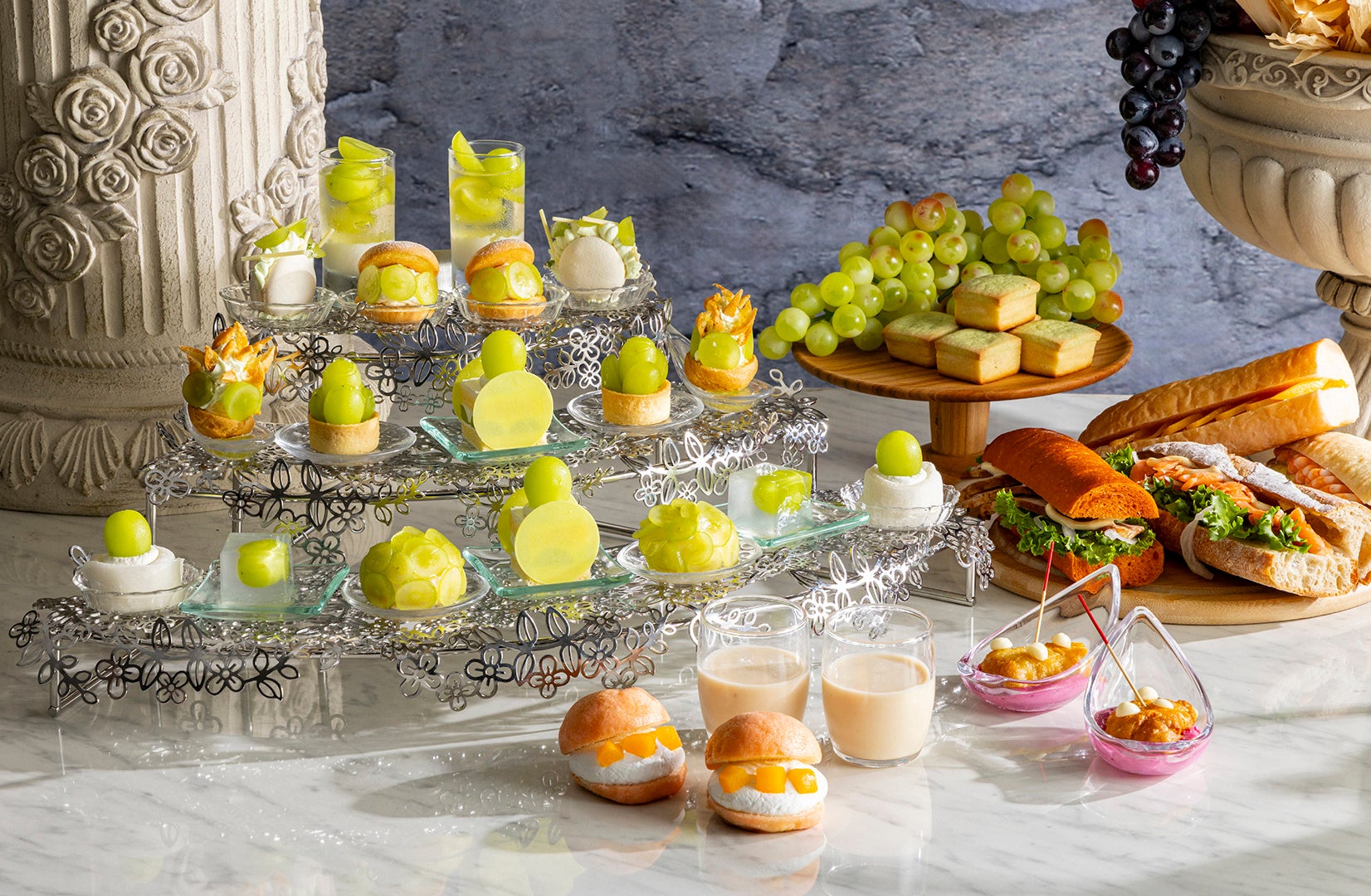 【ホテルクラウンパレス知立】真夏の贅沢！蟹食べ放題！イクラも食べ放題！！８月のお盆限定 ”ファミリーサマーバイキング” 開催！