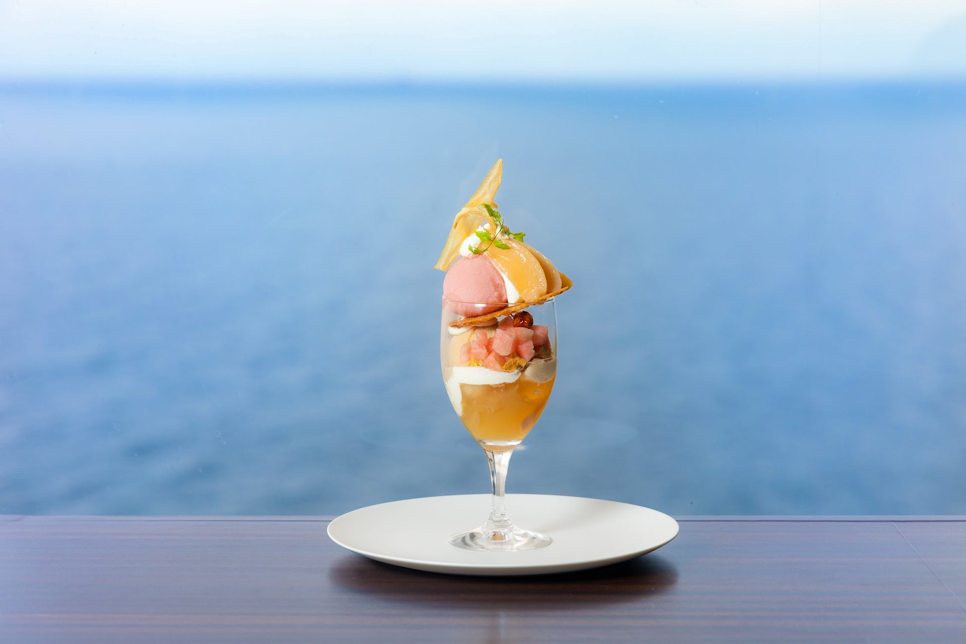 泊まってくらべて！パフェとかき氷 どっちが食べたい？夏のスイーツキャンペーンを開催　箱根ホテル