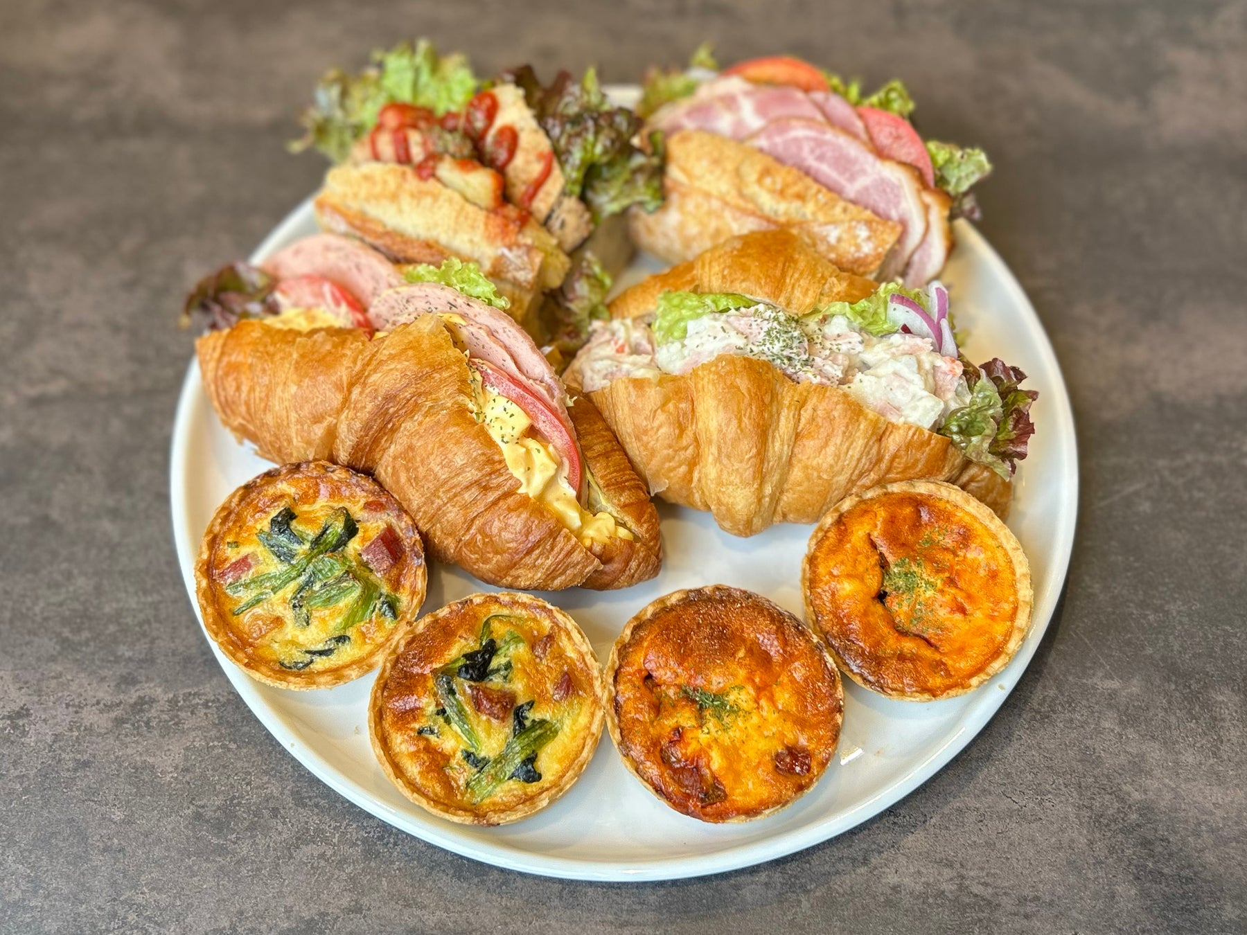 開業3年の越後薬草蒸留所が快挙！アジア最大級の酒類品評会TWSC2025で特別賞「ベスト・ジャパニーズ・クラフトジン・ディスティラリー賞」初受賞