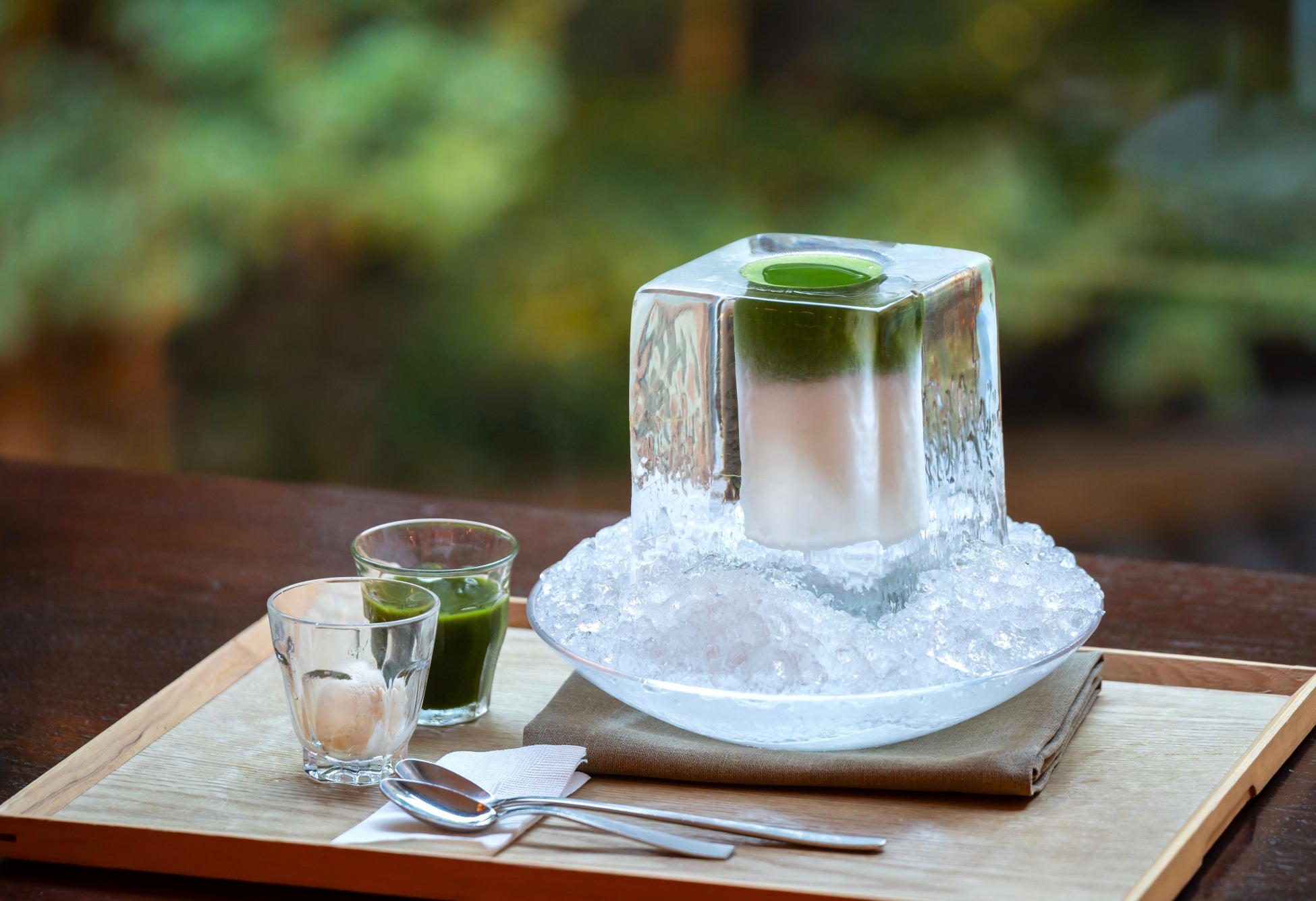 【ロッテリア】ボリューム満点の絶品ハワイアンバーガーが登場！「ロッテリアの絶品肉祭り」を期間限定で開催！