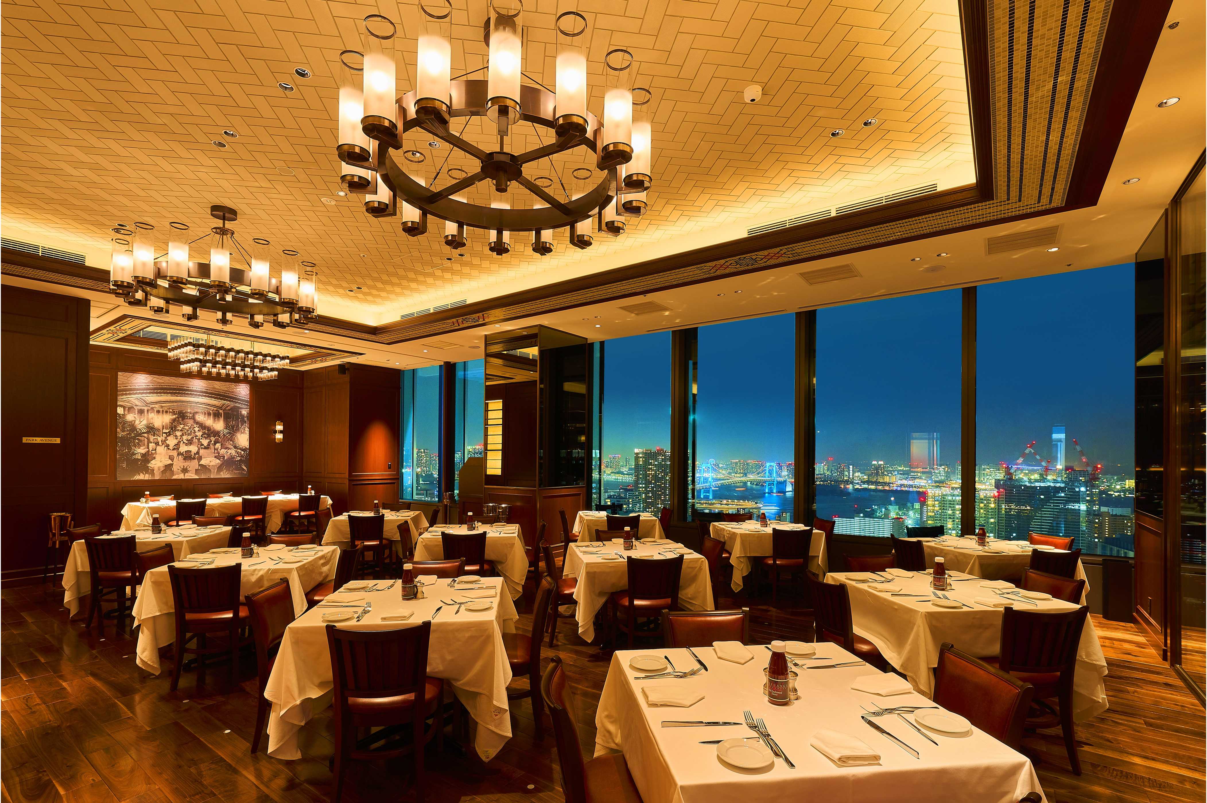 ANNA SUI × ザ ストリングス 表参道　初のコラボレーション『ファンタジー&ローズ アフタヌーンティー with ANNA SUI』 期間限定開催