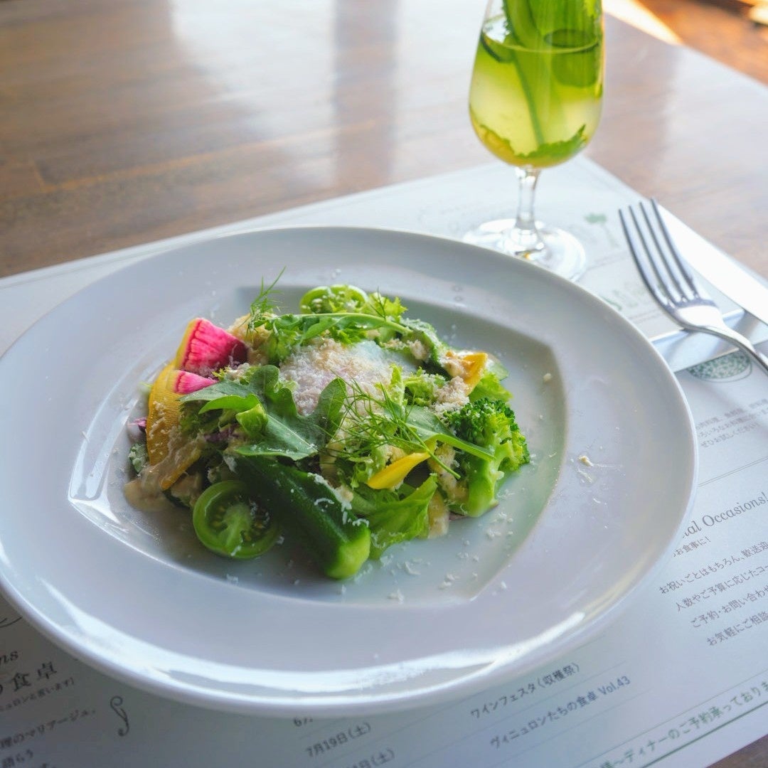 1,500円で楽しめる“背徳のひとさじ”！追いいくらの新スタイルが登場！「北海道海鮮 にほんいち 福島店」