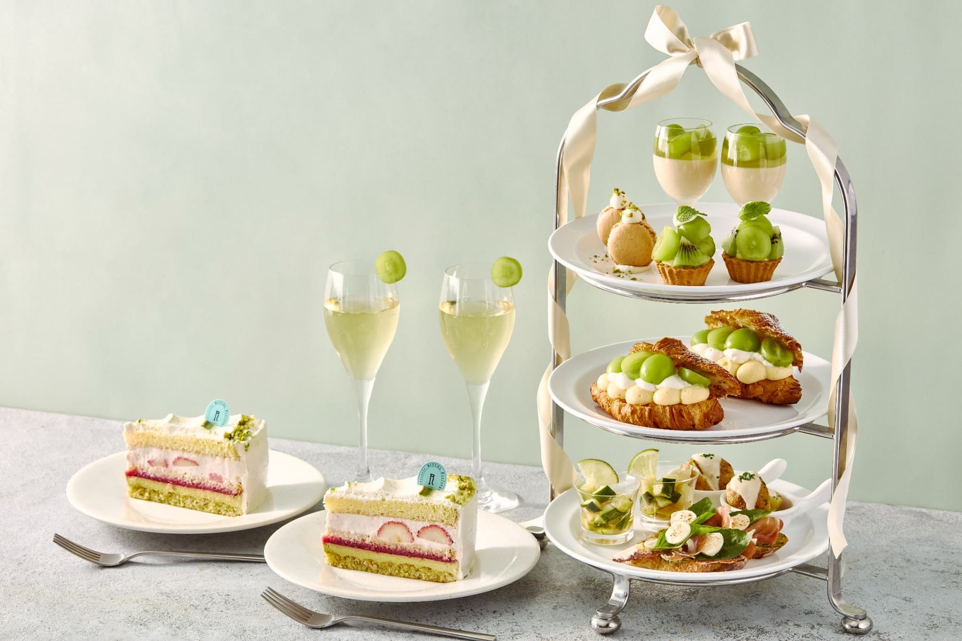 この夏は神戸メリケンパークのベーカリーカフェ「TOOTH TOOTH FISH IN THE FOREST」で乾杯！夏のビアガーデンがスタート！