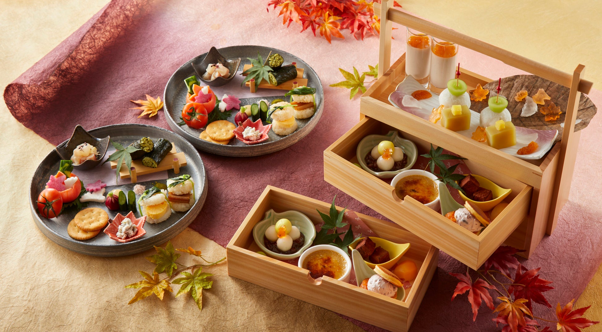 秋の夜長にお月見気分を楽しめる“2色団子やうさぎ型の最中、満月に見立てた柚子ムース”などを堪能!秋の風物詩“お月見バーガー”もオプションでご用意『お月見アフタヌーンティー』