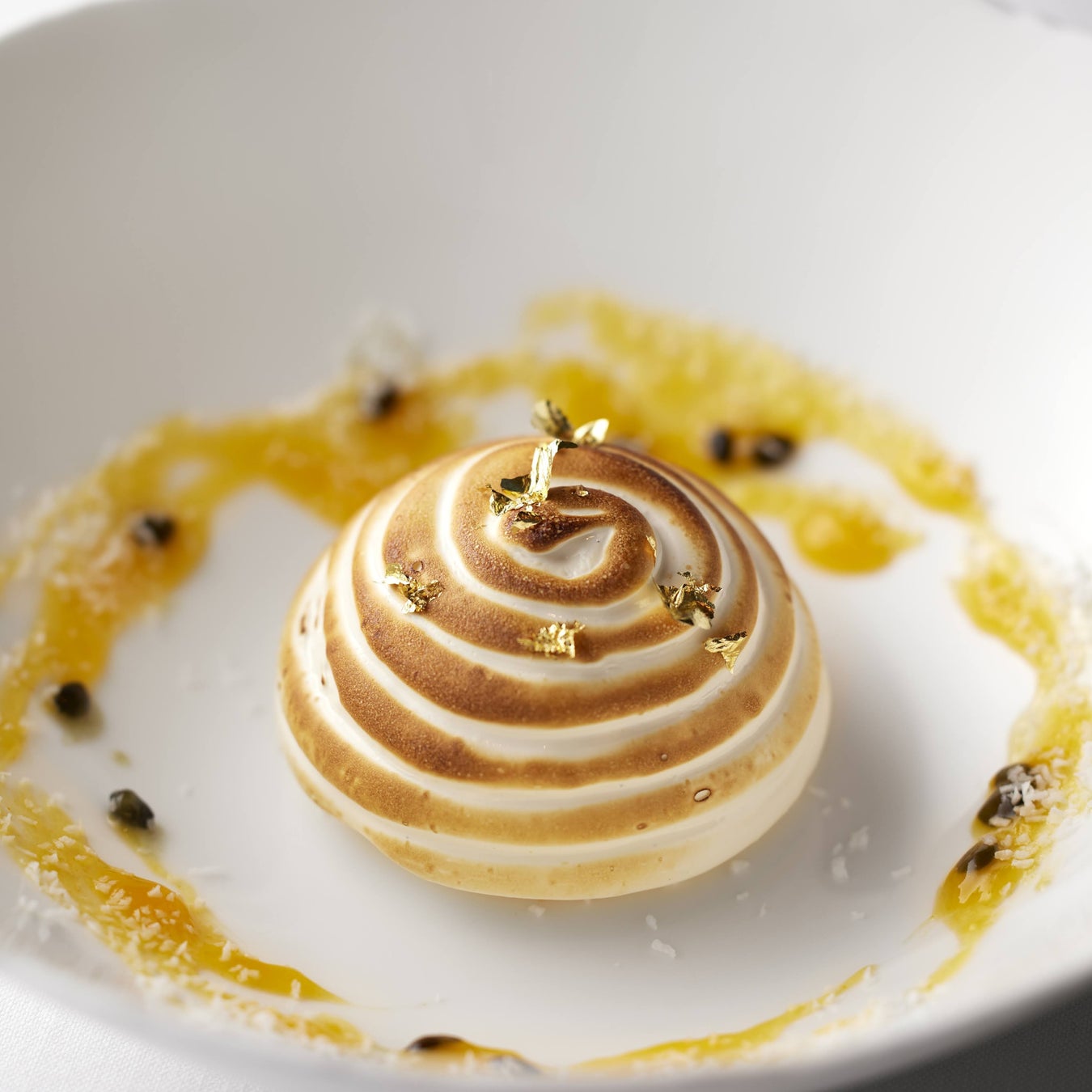 NYC NO.1 ロブスターロール専門店「LUKE’S LOBSTER」​夏辛！麻辣バトル勃発​“RED HOT”vs“BLACK THUNDER” 激辛ロール対決開催！​