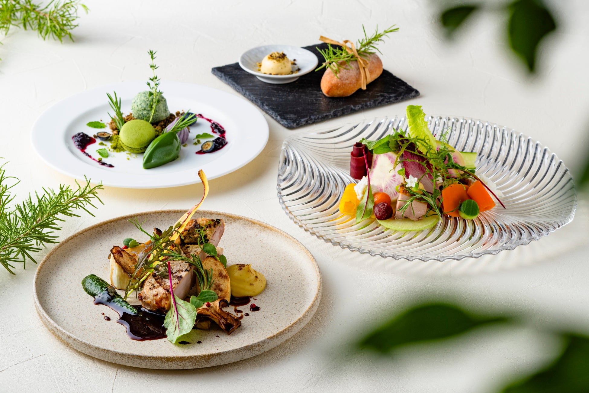 【ホテルメトロポリタン】 9月8日(月) Renewal Openを迎える キュイジーヌ「エスト」開業40周年×リニューアル記念コース 「Univers(ユニヴェール) ～シャンパンとともに～」