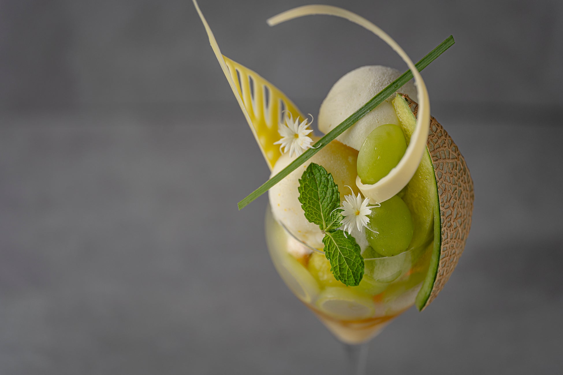 LDH JAPANとオイシックスがひとり親家庭の支援でパートナーシップを結ぶ　ひとり親家庭向け食支援「WeSupport Family」を通じ、食とエンタメで笑顔を！