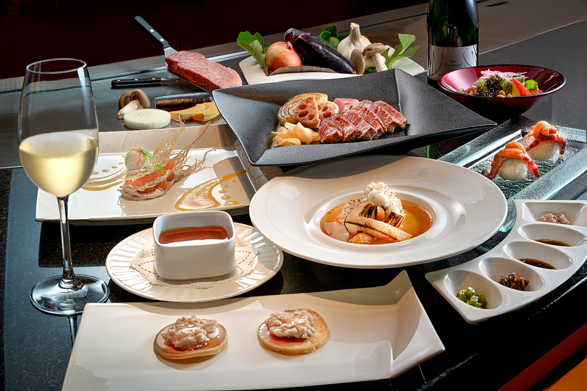 コートヤード・バイ・マリオット 新大阪ステーション_シャインマスカットや栗など秋薫るセイボリーとデザートで優雅なひとときを。秋限定ハイティー「HARVEST AURA」を発売