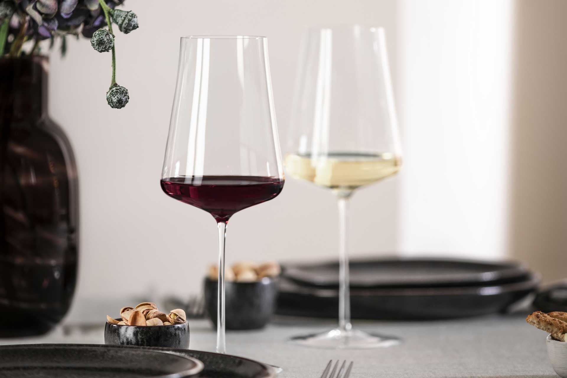 「ほっ！と飲茶　てりまよドッグ／焼肉味ドッグ」を新発売