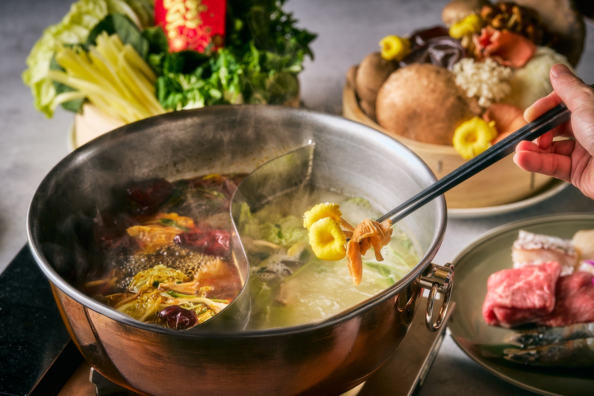 パフェやバーガーなど月別のテーマで出来立て料理を提供/ザ ロイヤルパークホテル 京都梅小路