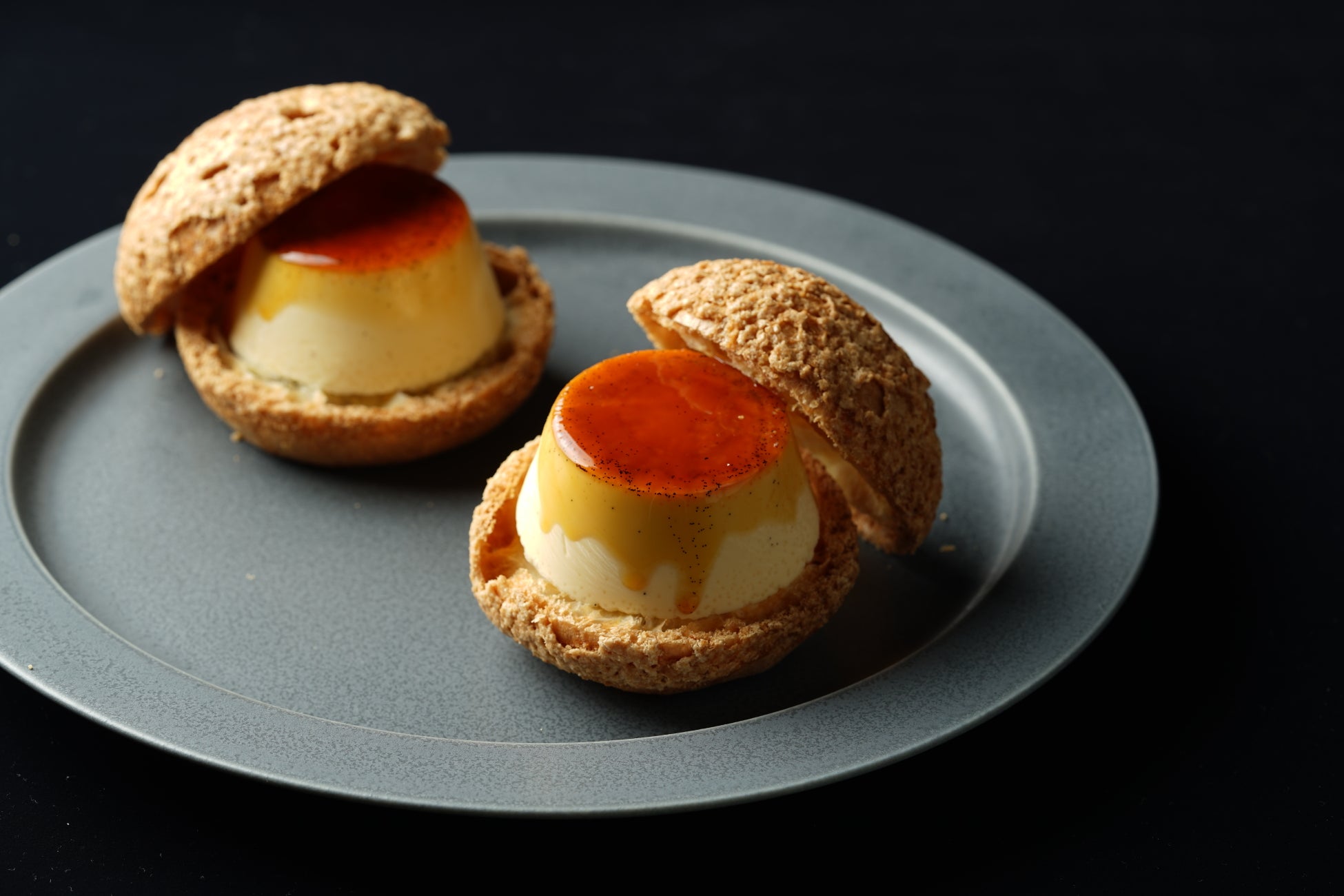 【甘くてジューシーな国産ぶどうを贅沢に堪能】老舗青果仲卸がプロデュースするレストラン「DEK」で期間限定「国産ぶどうのアフタヌーンティー」を開催(9/2〜30)