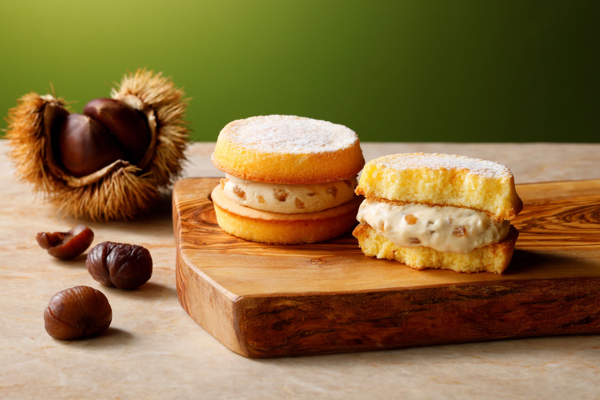 GODIVA café限定、注目のシェフとの3連続コラボレーションパフェ企画スタート！ 第1弾「秋栗とショコラのモンブランパフェ」登場