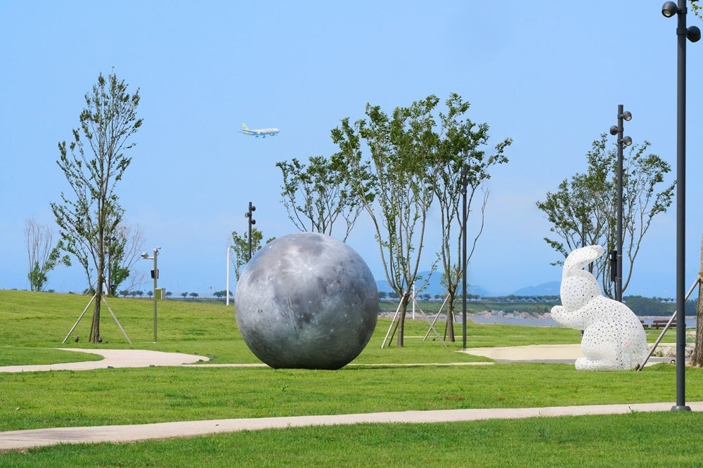 赤い帽子 『NATTIA（ナッティア）』 から「バニラアーモンド」 「メープルココナッツ」 の２品同時発売