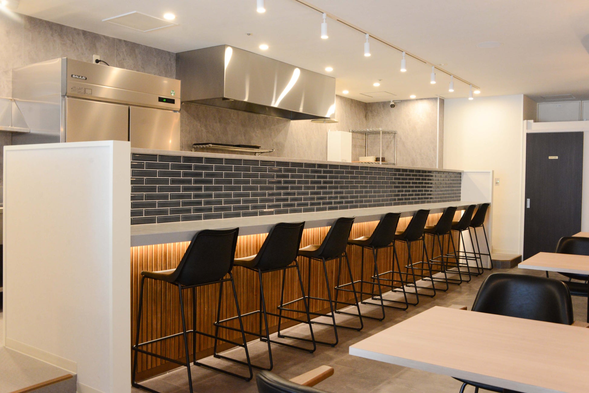 ジャイアントコーンと人気漫画「FAIRY TAIL」「進撃の巨人」「ブルーロック」がコラボ 「ザクザク感で魂を燃やせ!無敵のオールスターズキャンペーン」 第2弾 9月1日(月)より開始