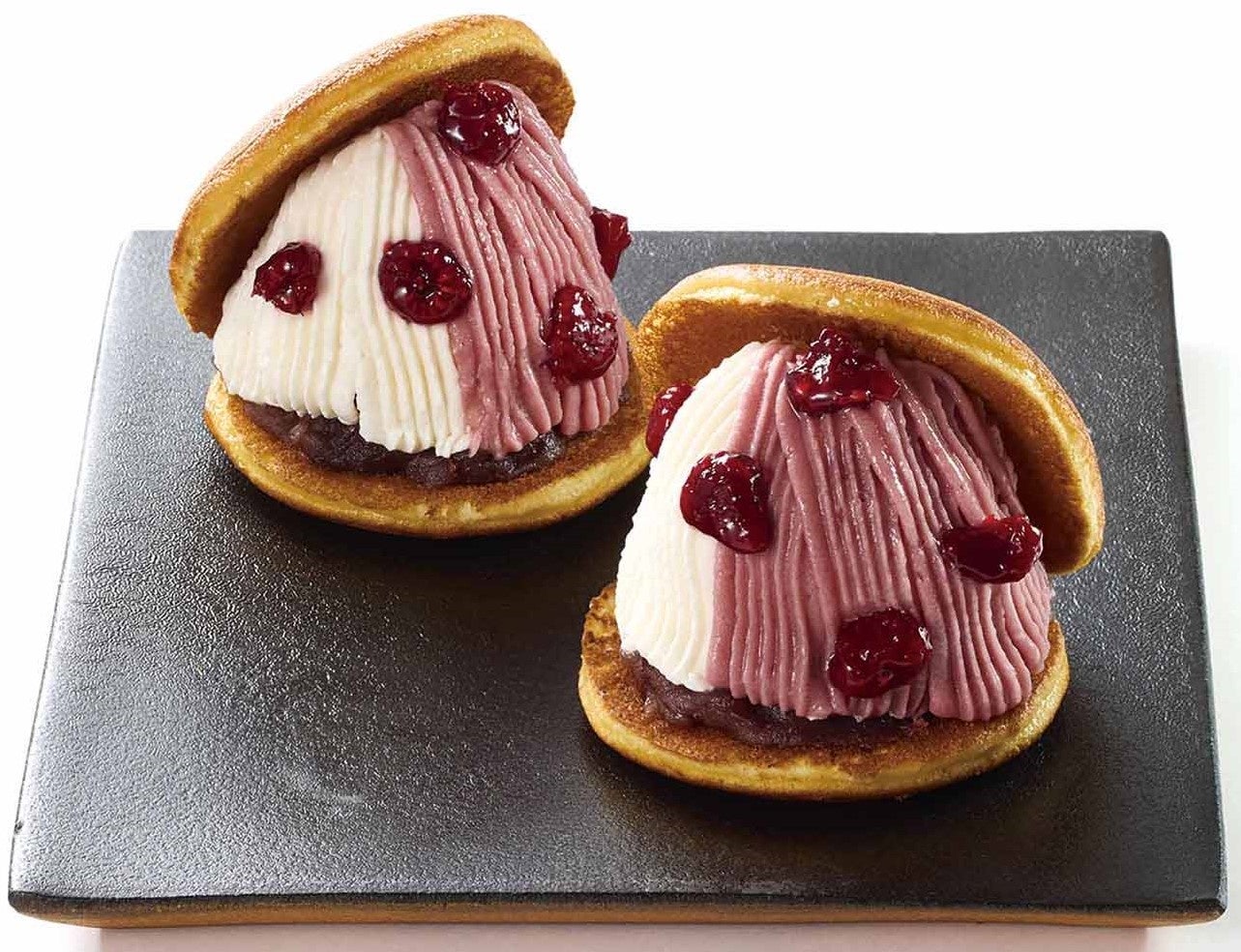 【1日20食限定】ジョエル・ロブション 旬の栗や洋梨を使った秋のパフェ　「栗パフェ モンブラン仕立て　洋梨とカシスをアクセントに」