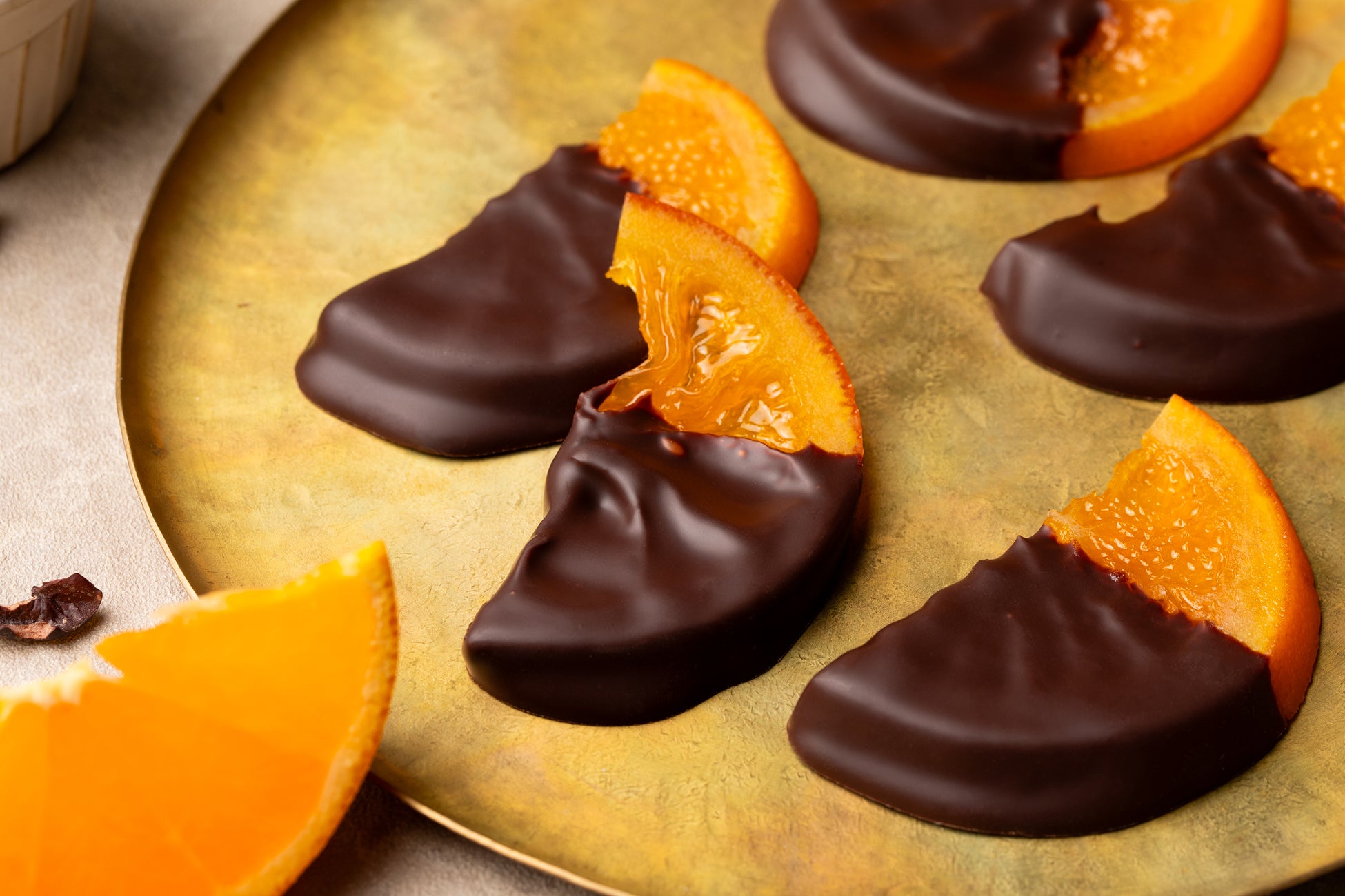 BAGEL & BAGEL から新商品が登場! 一足早い秋の訪れ、「紫いもとホワイトチョコレート」ベーグルと、旨みたっぷりの淡路島産玉ねぎを使ったベーグルバーガーを期間限定で販売します!