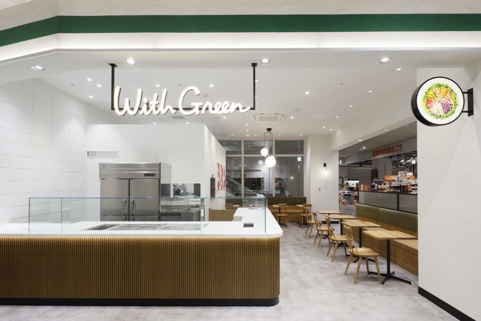 【椿屋珈琲・ダッキーダック】シャインマスカットを贅沢に味わうショートケーキが新登場