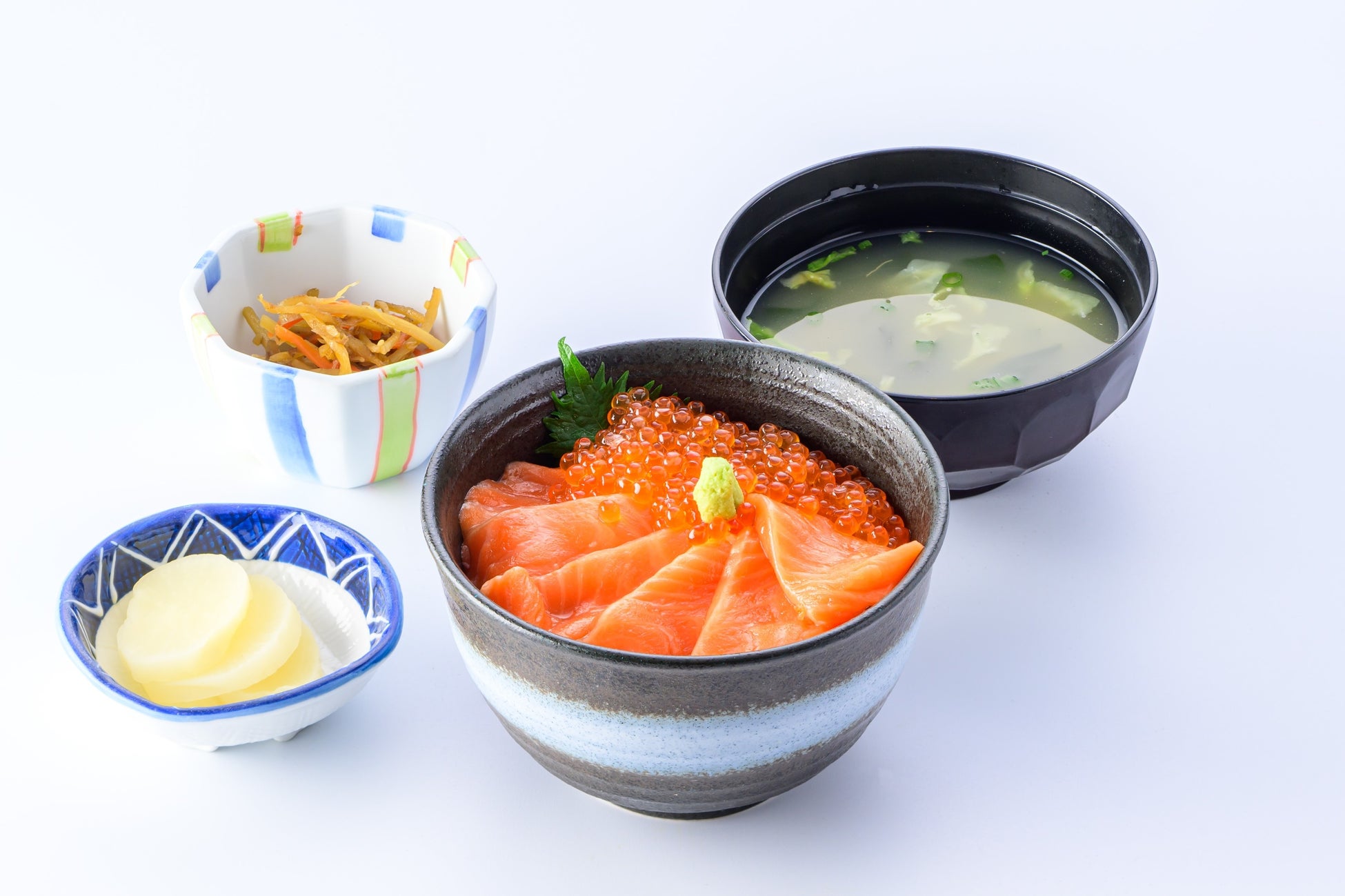 最高グレードの「三崎めばちまぐろ」が半額！まぐろ問屋から感謝を込めて約100万皿を用意する創業祭「～まぐろ100トン祭～」を開催