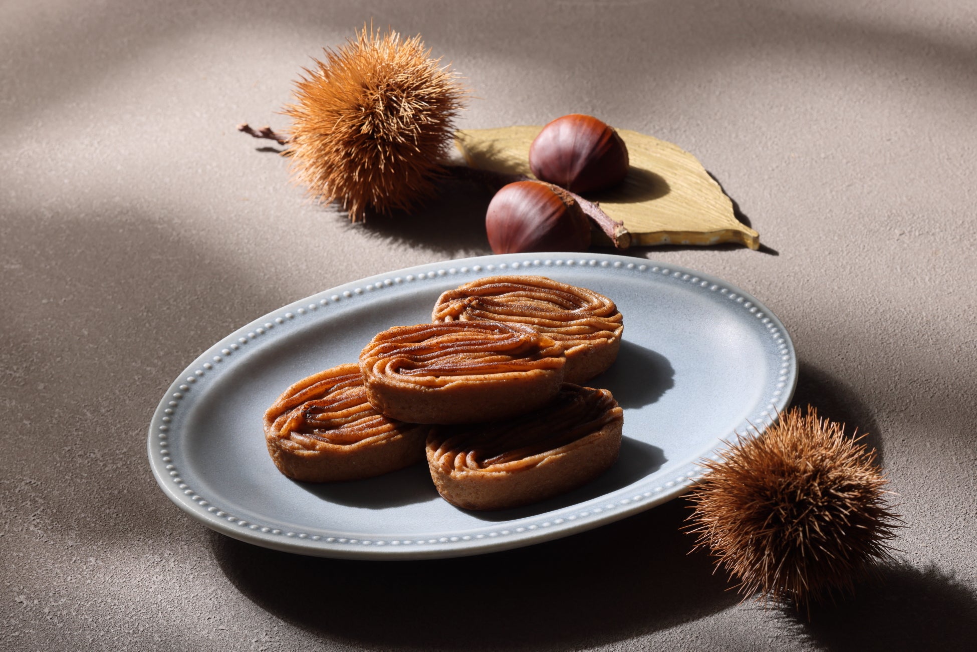 フライパンで簡単に調理でき、タイパ・コスパを叶える“キーマカレー”に注目！横澤夏子さんをアンバサダーに起用し、アレンジレシピを紹介「ハウスのキーマで決～まりっ♪」特設サイト