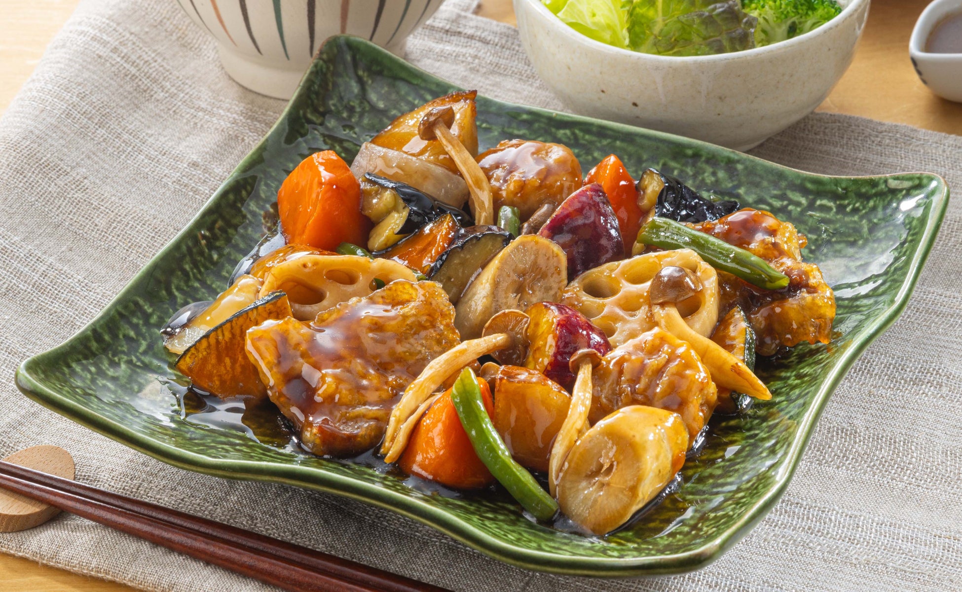 年間累計販売数約6,700万個(※1)の人気揚げ物惣菜「北海道産じゃがいもの牛肉コロッケ」が9月2日（火）から順次リニューアル！