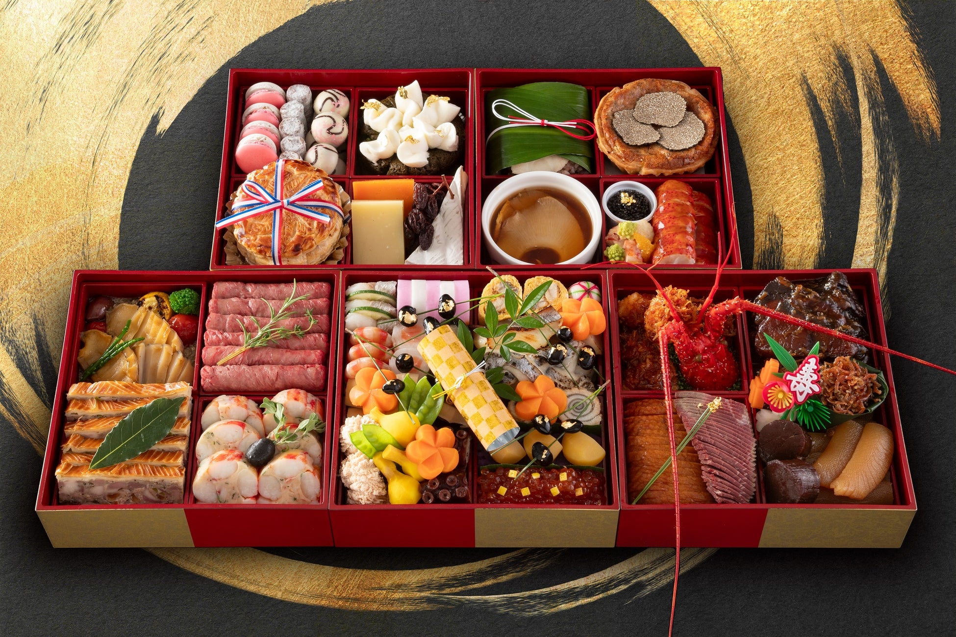 【ロイヤルパークホテル】秋の味覚の王様！松茸との豪華饗宴「松阪牛サーロインディナー」を9月10月限定発売。