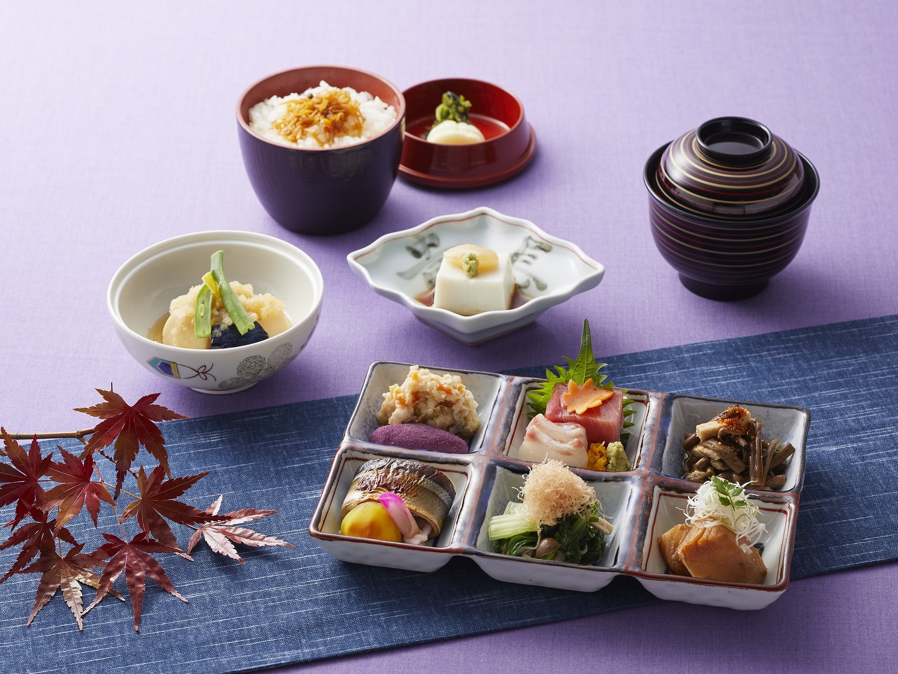 名誉総料理長 福田 順彦 監修のもと和洋中ペストリーの総力を結集　匠の技とセンスが光るおせち「和洋中スイーツ プレミアム五段重」