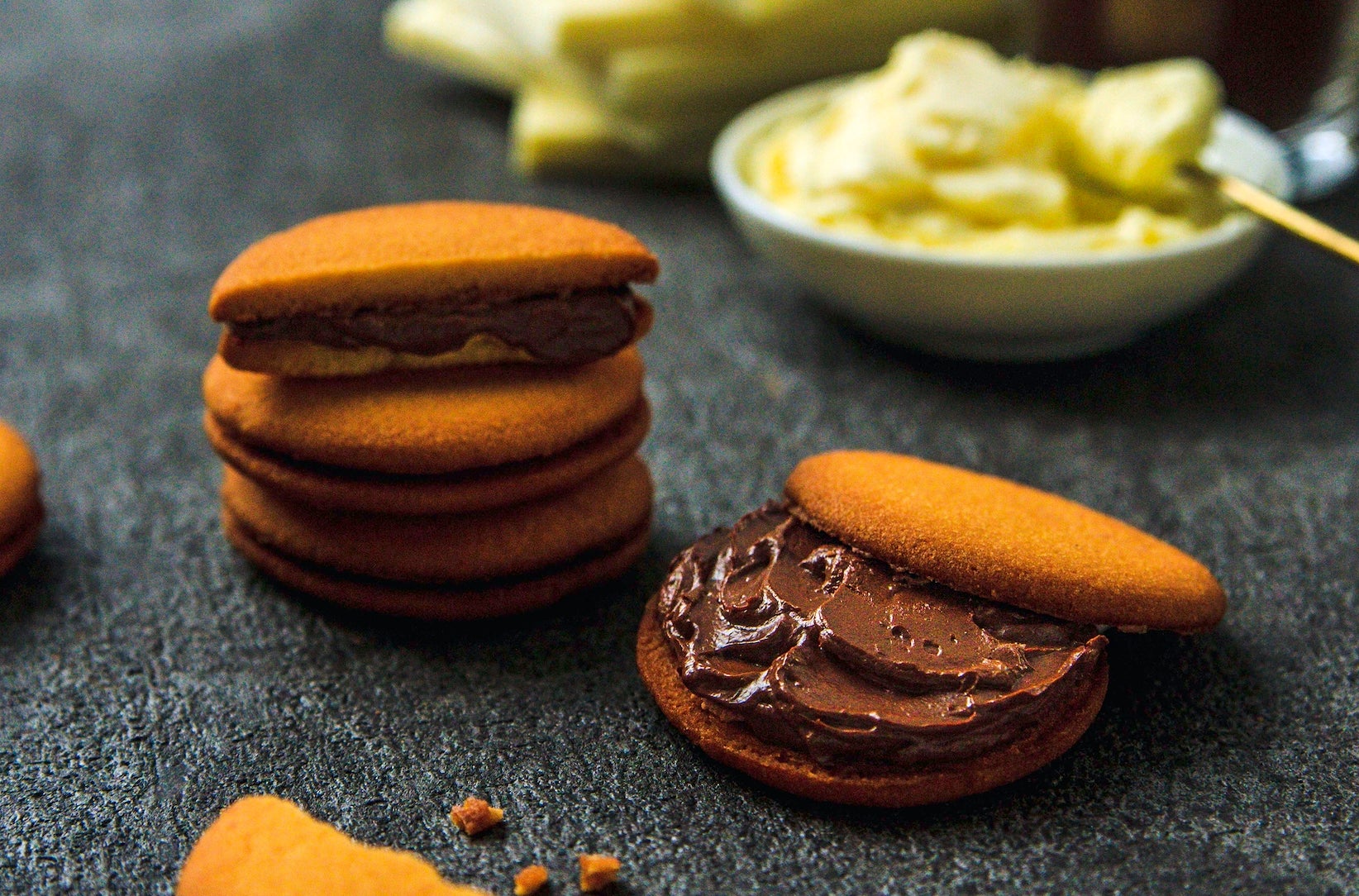 日本茶を世界へ！大阪・関西万博の迎賓館にて、ワイングラスで飲む、ボトリングティー「ゴッタス玉露」を提供