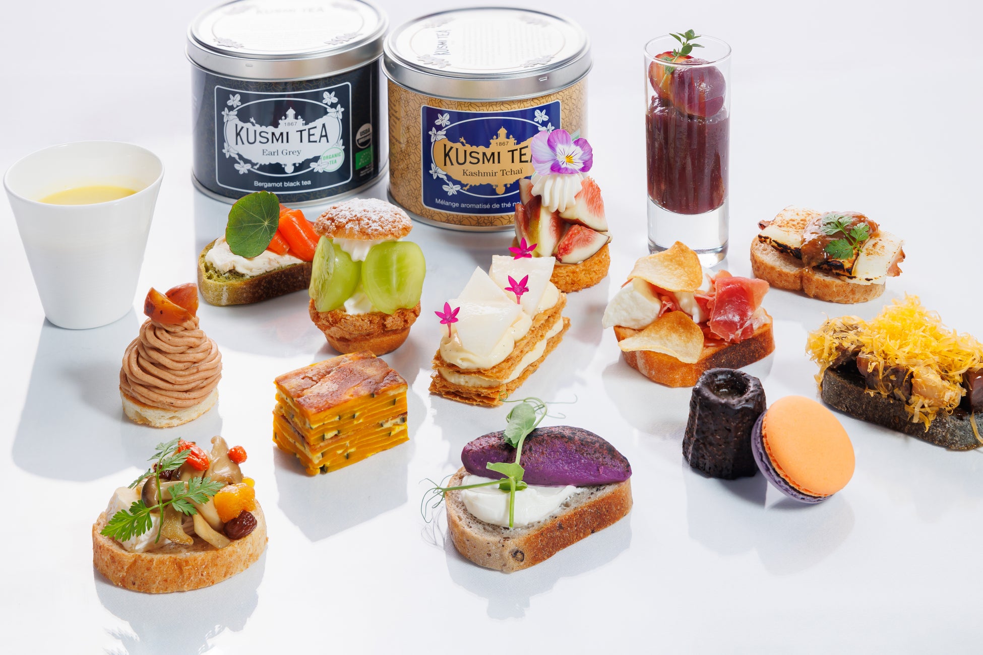 大阪駅直結・地上150mの絶景で楽しむ　7種のチーズとオータムフルーツを贅沢に味わうアフタヌーンティー