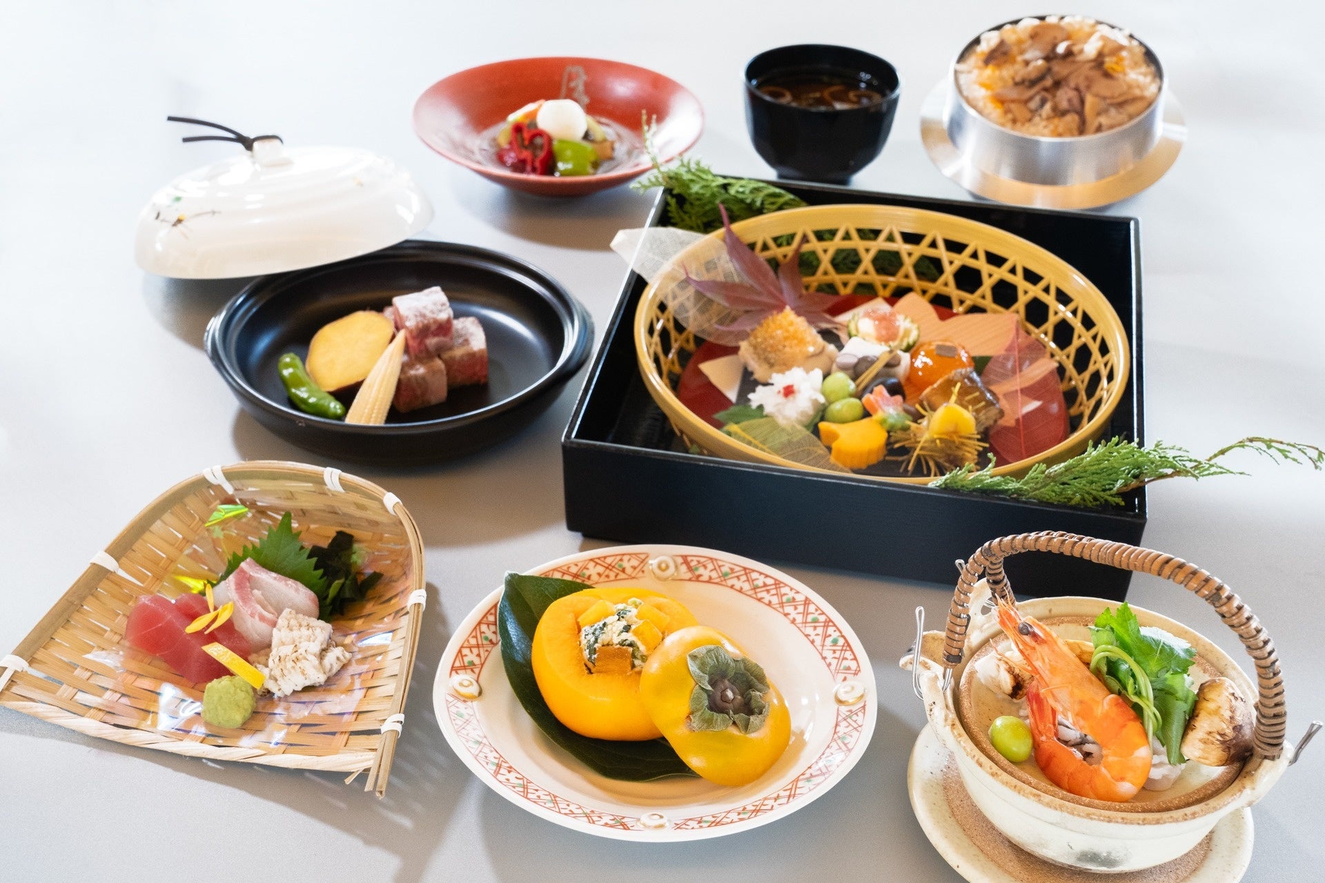 【9月23日限定開催】東京・有楽町「有楽町ワイン倶楽部」ソムリエ厳選ワインと愉しむ珠玉のペアリングビュッフェイベント2025年度第2弾開催