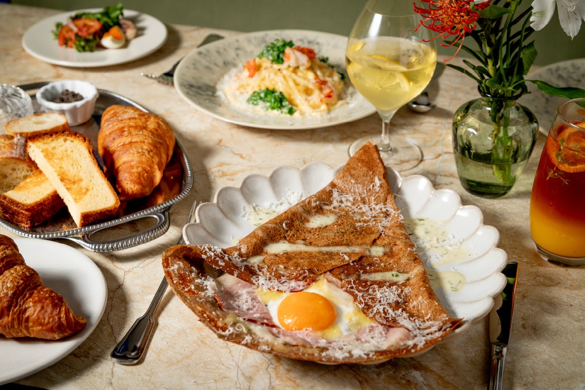 エターナルホスピタリティグループとENEOS、航空燃料の原料への廃食油再活用に関する連携協定書を締結