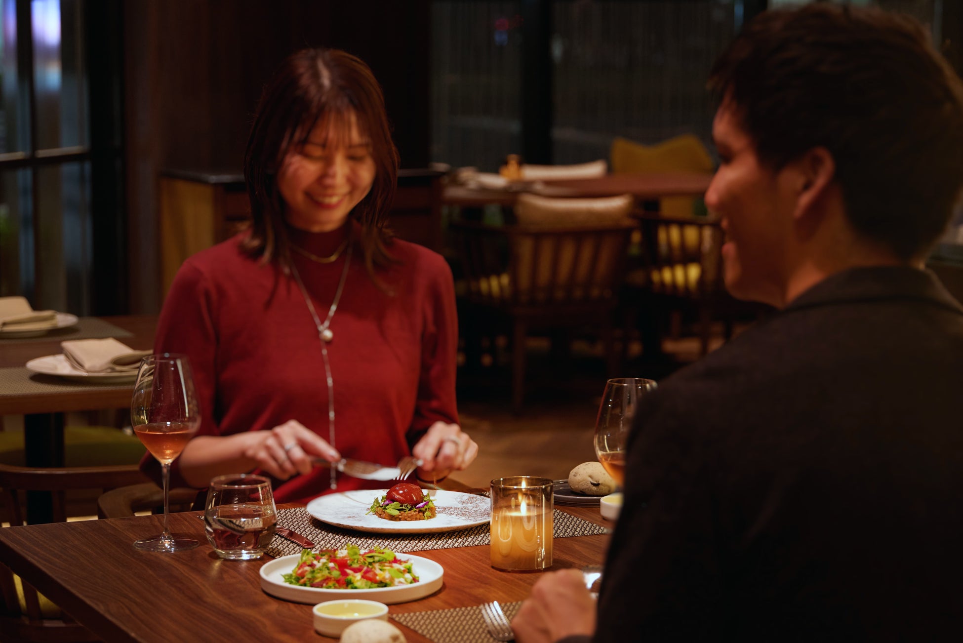 三浦・小網代湾発【初出荷カキ×海底熟成ワイン】で“究極のペアリング”を数量限定解禁！富士山を望むヨットの聖地「リビエラシーボニアマリーナ」で贅沢なひととき。