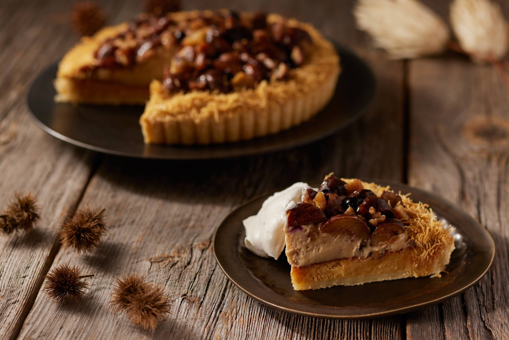 【鎌倉五郎本店】秋の味覚『りんご半月』に、3種のごまた～っぷり『ごま半月』が今年も登場！全国通販も