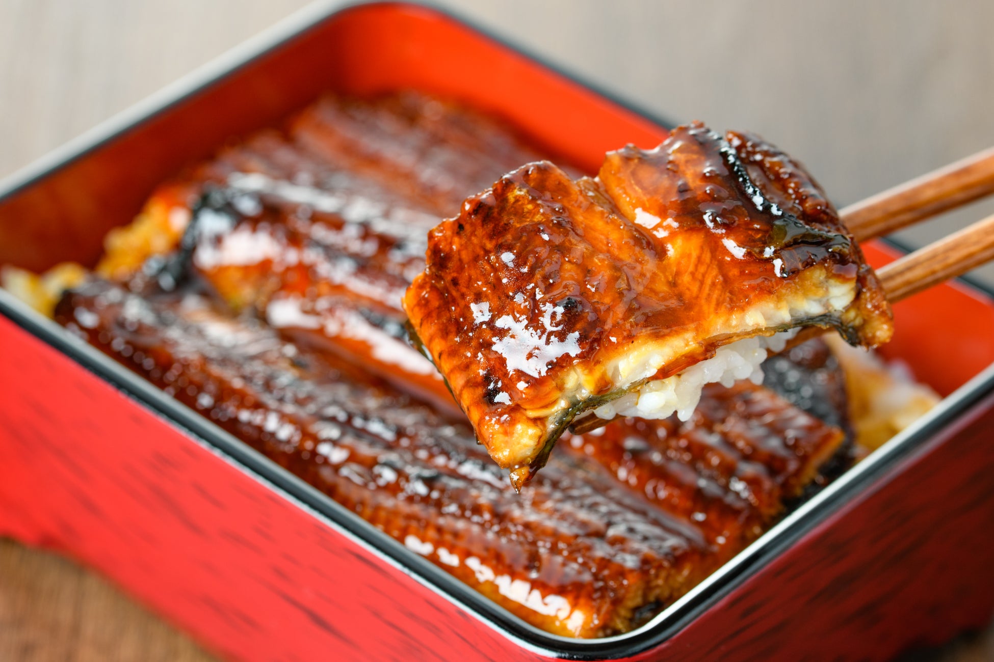 【すし半】敬老の日 特別企画を開催！秋の和膳をご注文いただいたお客様には、選べるドリンク又はデザートをプレゼント！