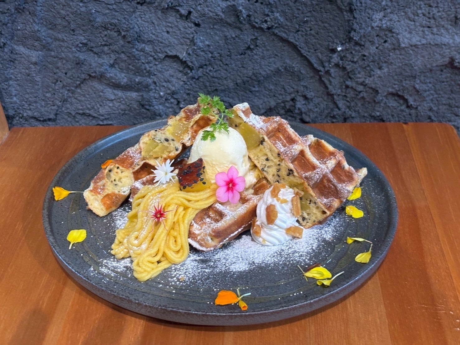 “食と乾杯”を楽しむ3日間。マーケットイベント「Yoi Weekend（ヨイウィーケンド）」 10月11日（土）〜13日（月・祝） 横浜ハンマーヘッド前にて初開催！