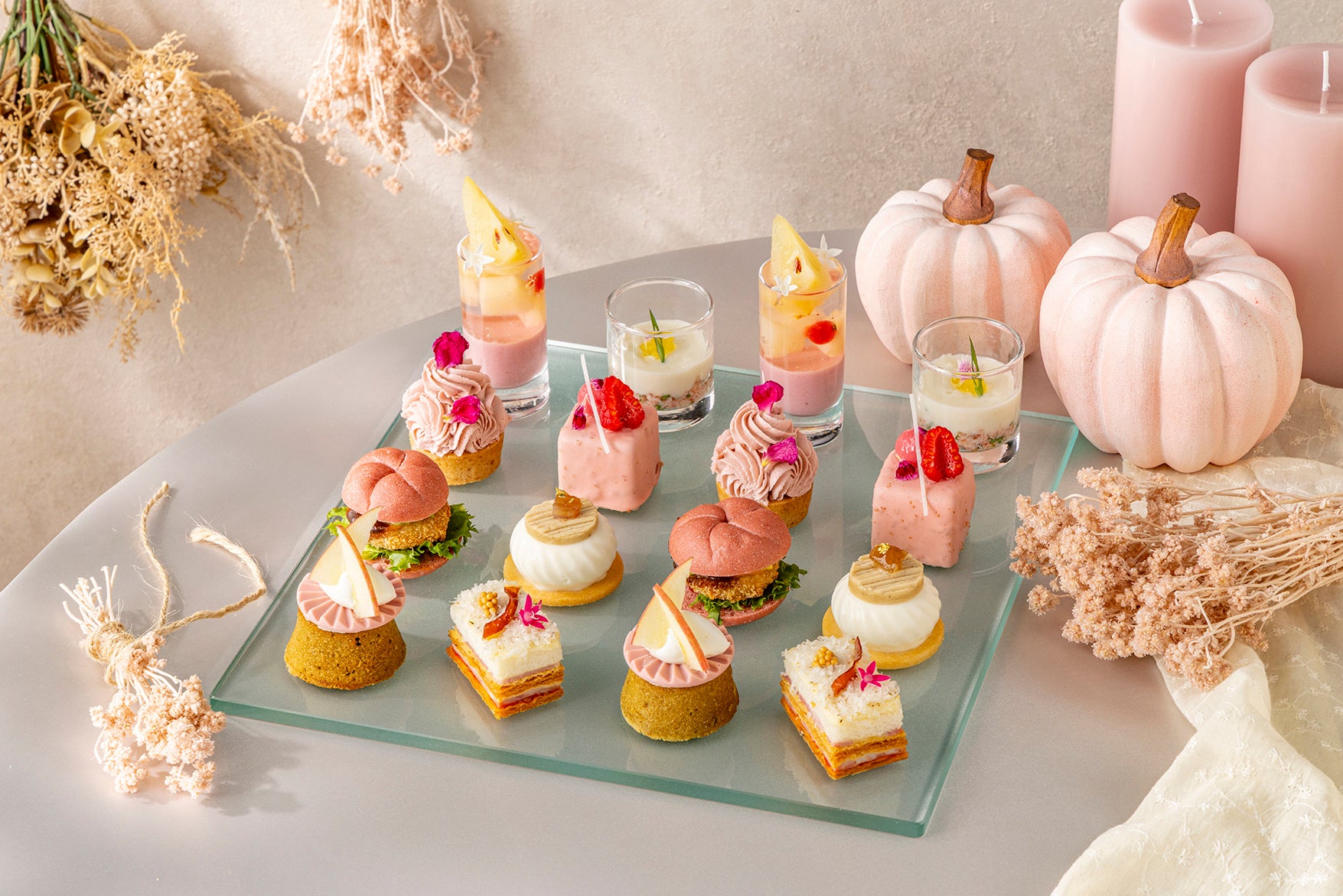 ～仲間と囲む焼肉を、もっと気軽に～　牛角「2,500円 学生限定食べ放題」定番化決定！ 学生時代の“かけがえのない時間”に、笑顔が集まるテーブルを