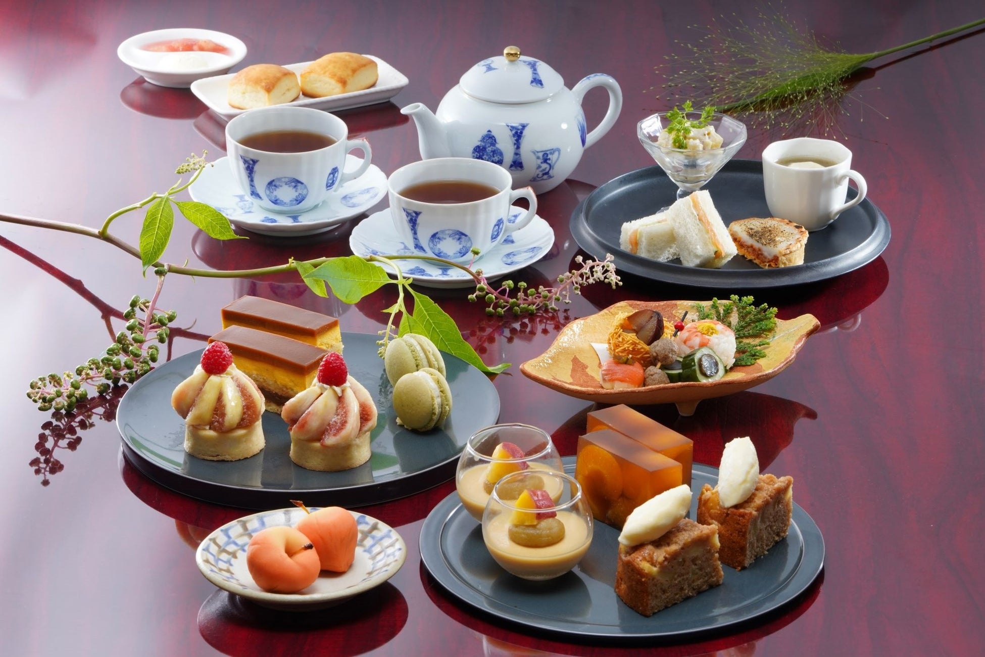 【グランプリ受賞】「ラーメン完成したカニぃ～、食べ頃だカニぃ～」カップラーメンを美味しく食べる為だけに生まれた「カニ」が10月新発売！