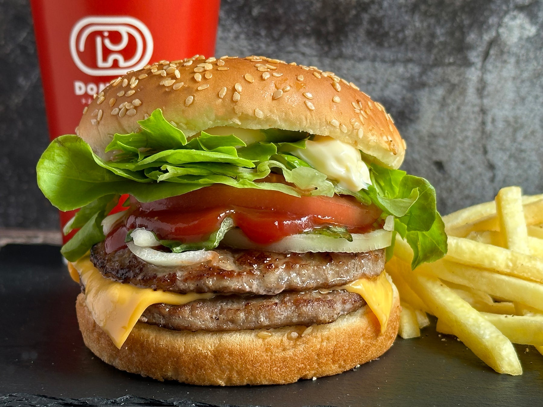 オーブンで焼きたてが恋しい秋、会場で出来たてがお出迎え！巨匠シェフや人気作家も来日、日本橋三越本店にて「フランス展 2025」を開催