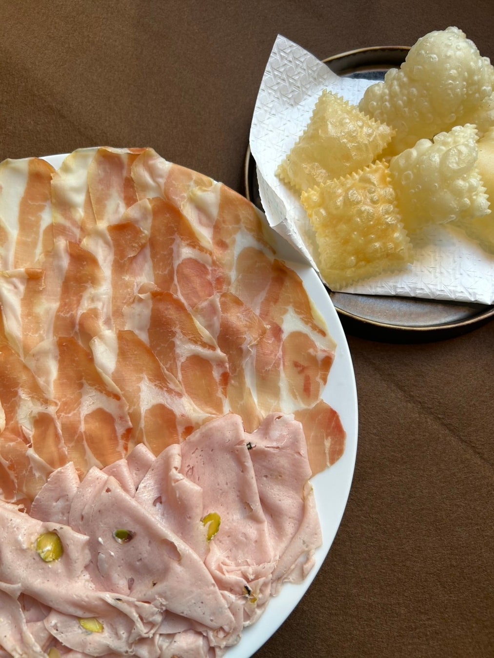 ～すっきりとした甘さで、しっかりおいしい～　「アーモンド効果＜オリジナル微糖＞」発売　2025年9月15日（月）より、ECサイトにて先行発売　10月6日（月）より実店舗にて発売