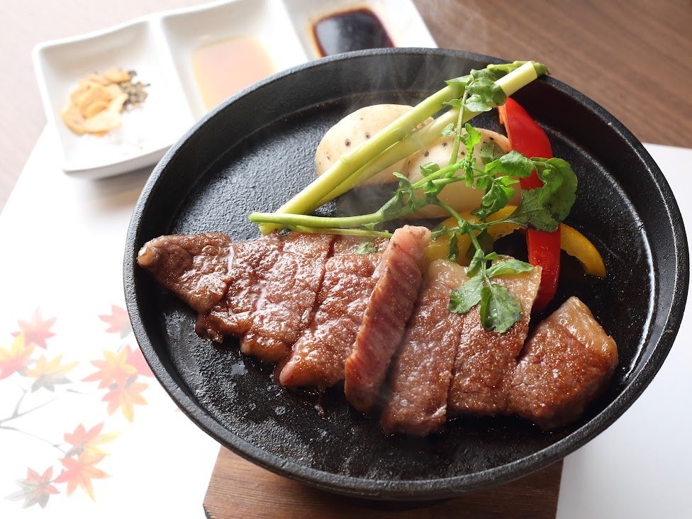 「大阪ミックスジュースサンド」が新登場　ジュースとサンドイッチの「ミックスダブルス大阪代表!?」を期間限定でご提供