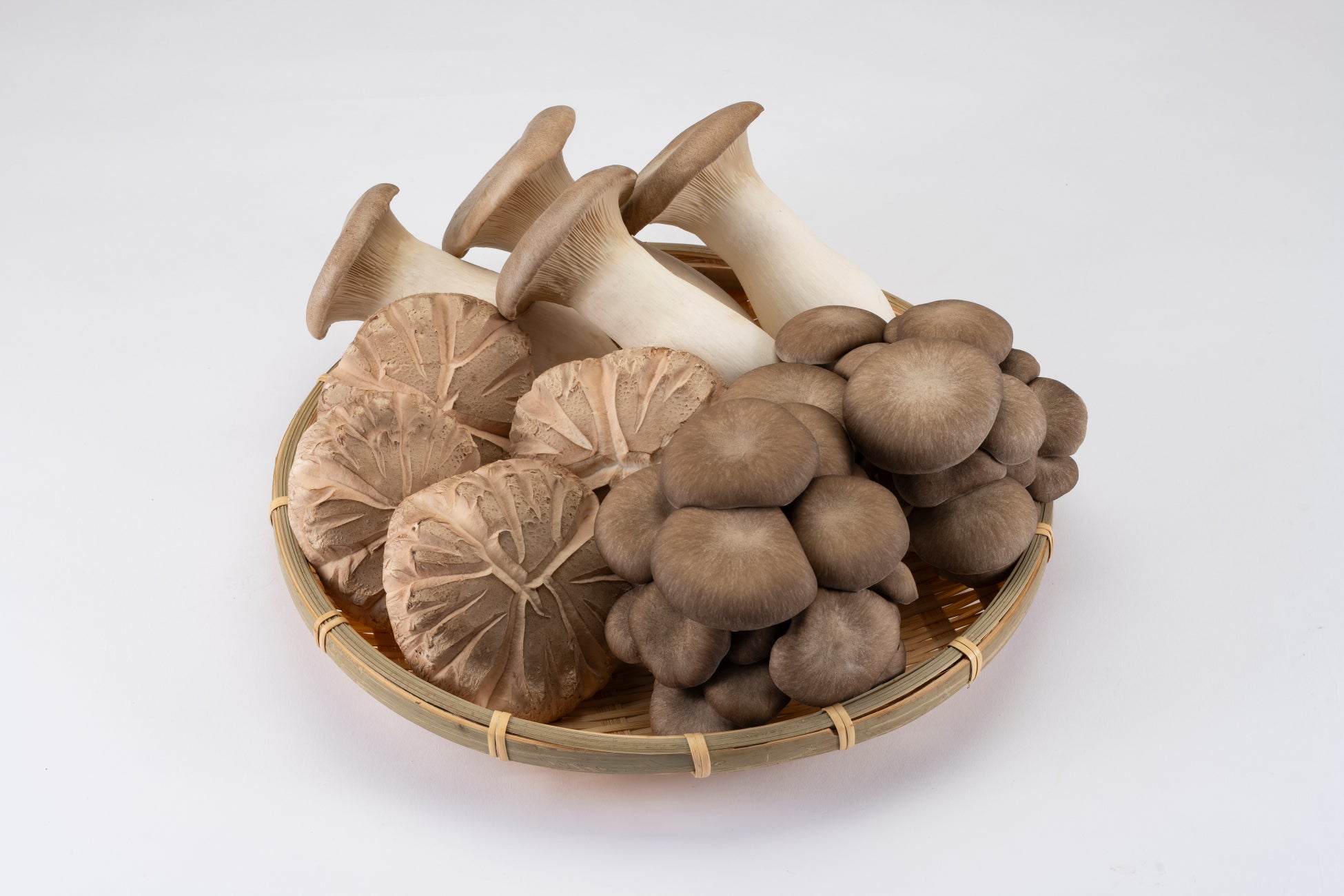 【ANY1 ICE CREAMが福島ユナイテッドFCと初コラボ】Jリーグ公式戦でプラントベースのフルーツアイスを配布しました。