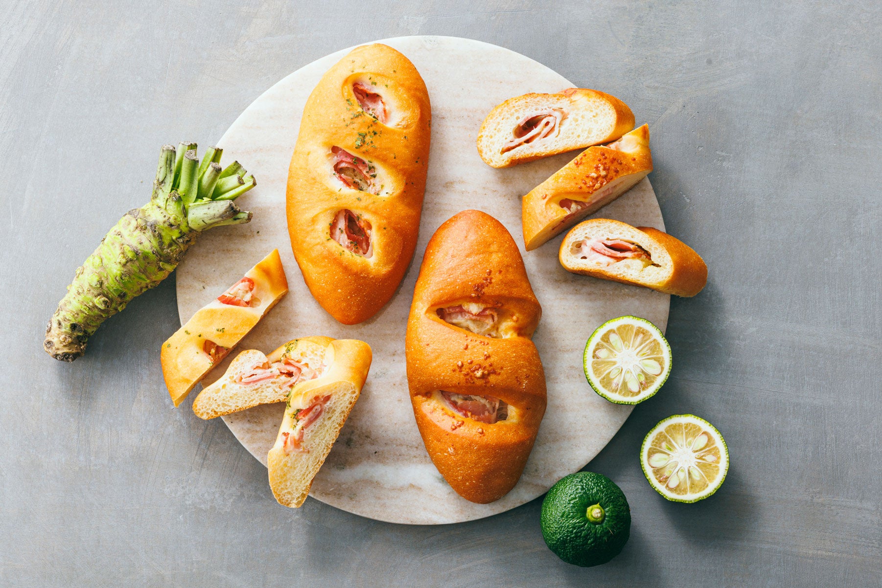 【ホテル長楽館】サンタやツリーをモチーフにしたスイーツで彩る「クリスマスアフタヌーンティー」を販売